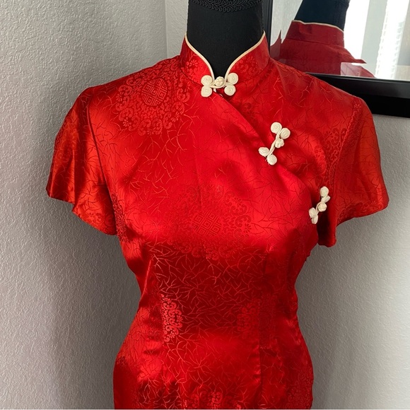 VINTAGE Cheongsam Qipao Mandarin Red Silky Dress - Picture 3 of 15